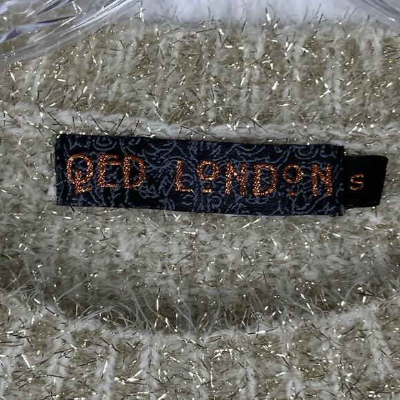 NWOT QED LONDON Sweater S Silver Gold Tinsel Fluffy Gold Chain Long-Sleeve - Picture 3 of 9